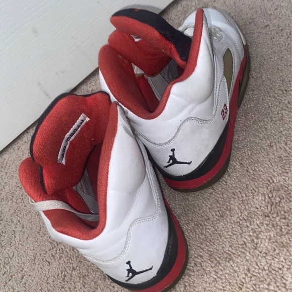 Air Jordan Fire Red 5’s - Picture 2 of 5
